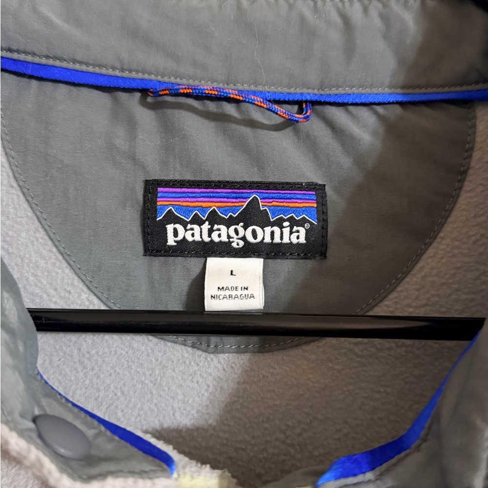 Patagonia Men's Gray and Green Long-Sleeved Early Rise Snap Shirt Size L - Picture 2 of 4